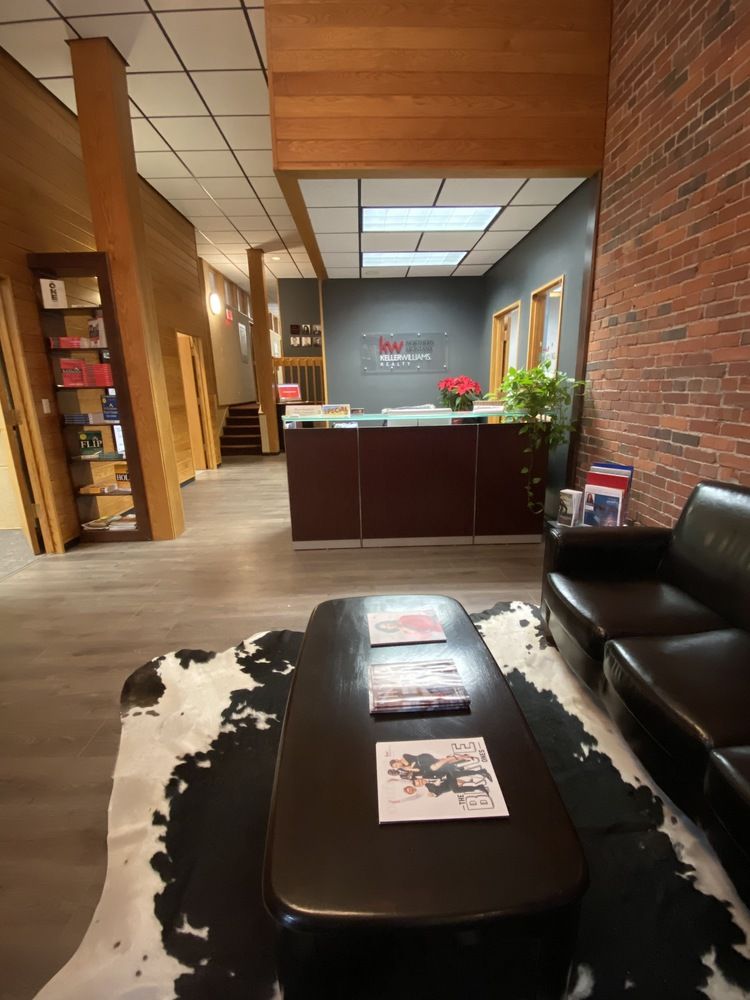 Office For Lease: 2 Railroad Sq, Great Falls, MT 59401